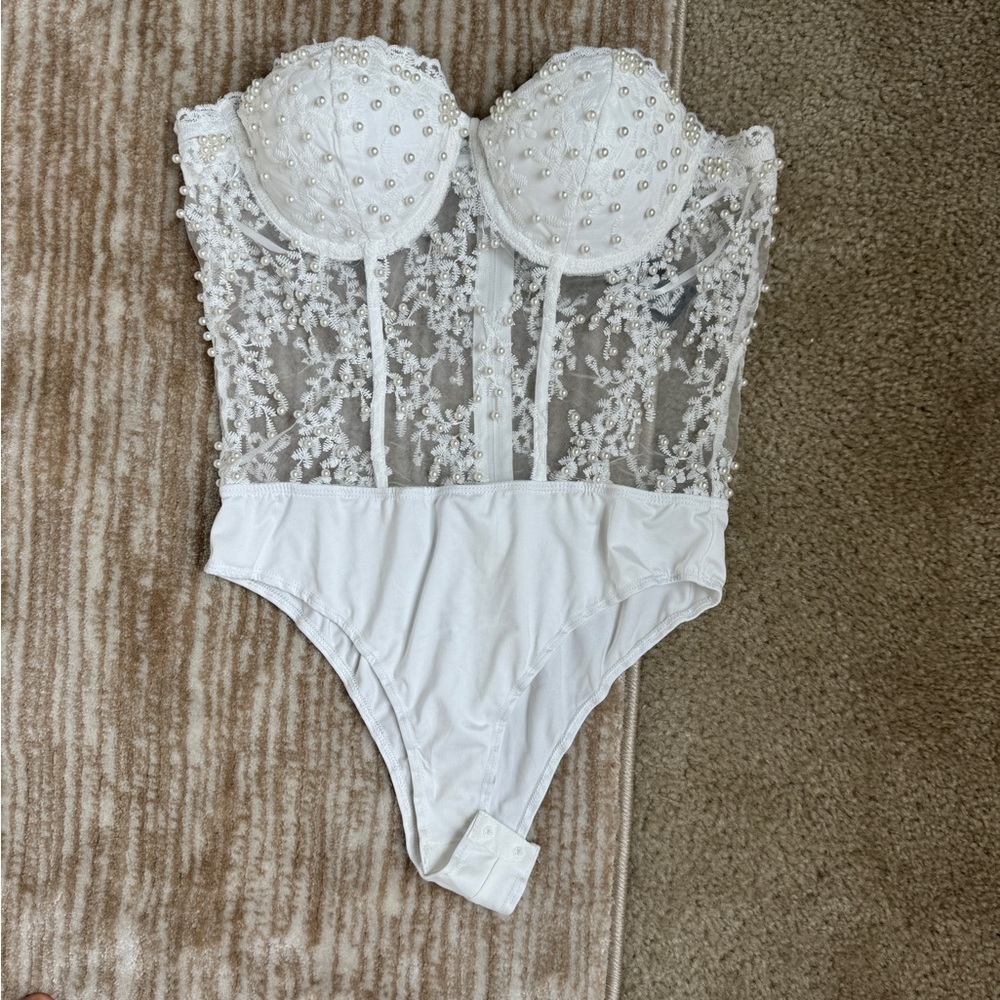 Fashion Nova White Body Suit